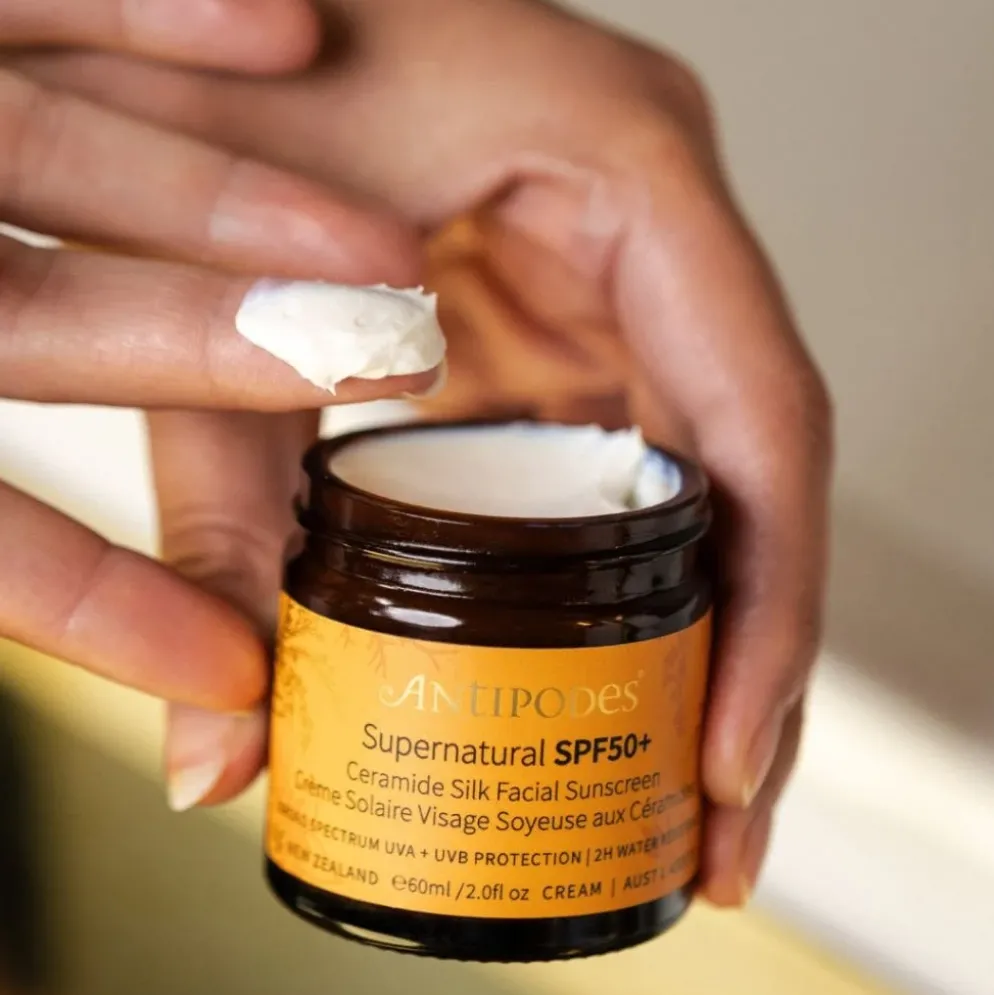 Aurinkovoide kasvoille Antipodes Supernatural SPF 50+