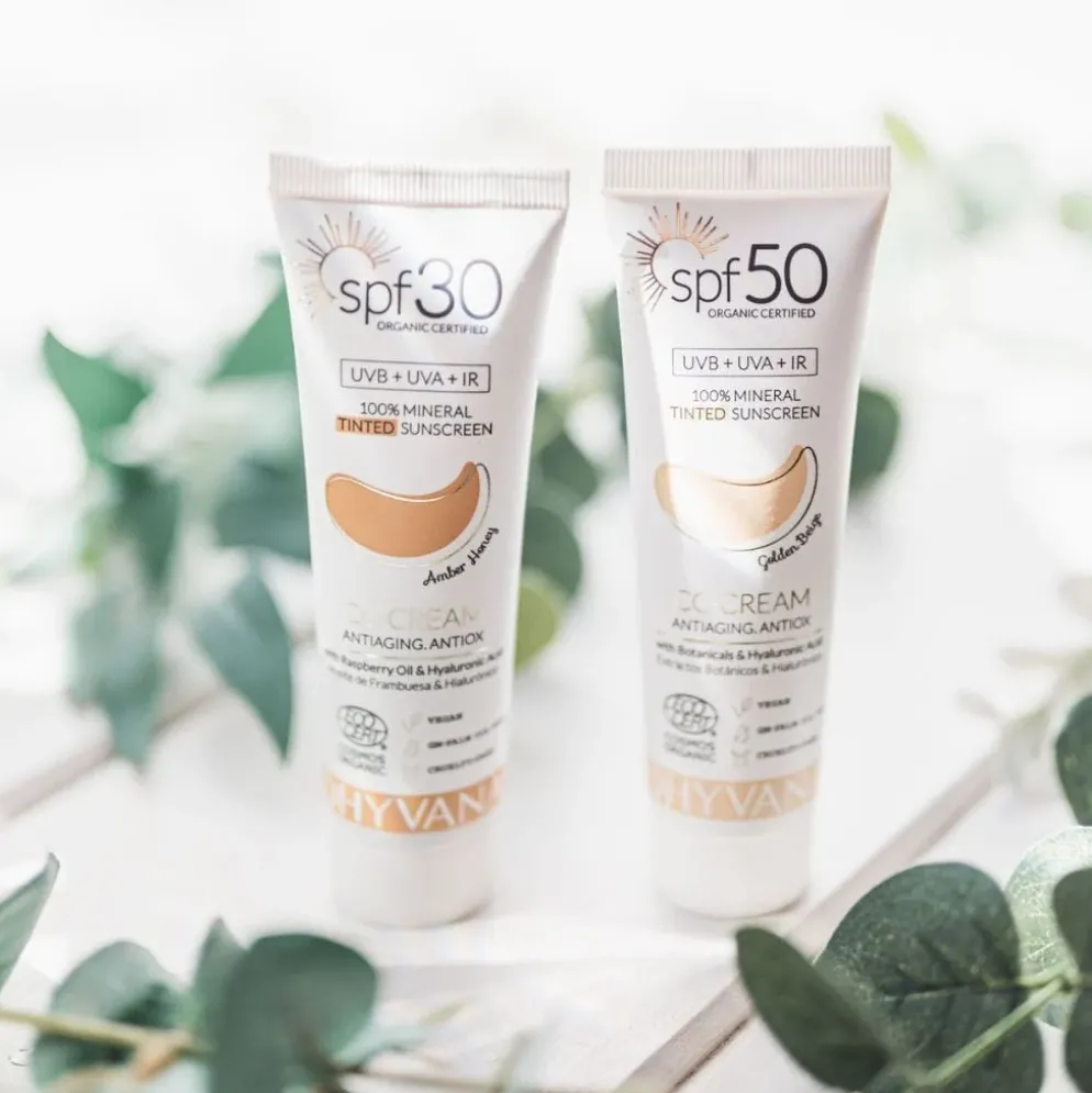 Dhyvana sävyttävä aurinkovoide kasvoille SPF 50, 2 sävyä