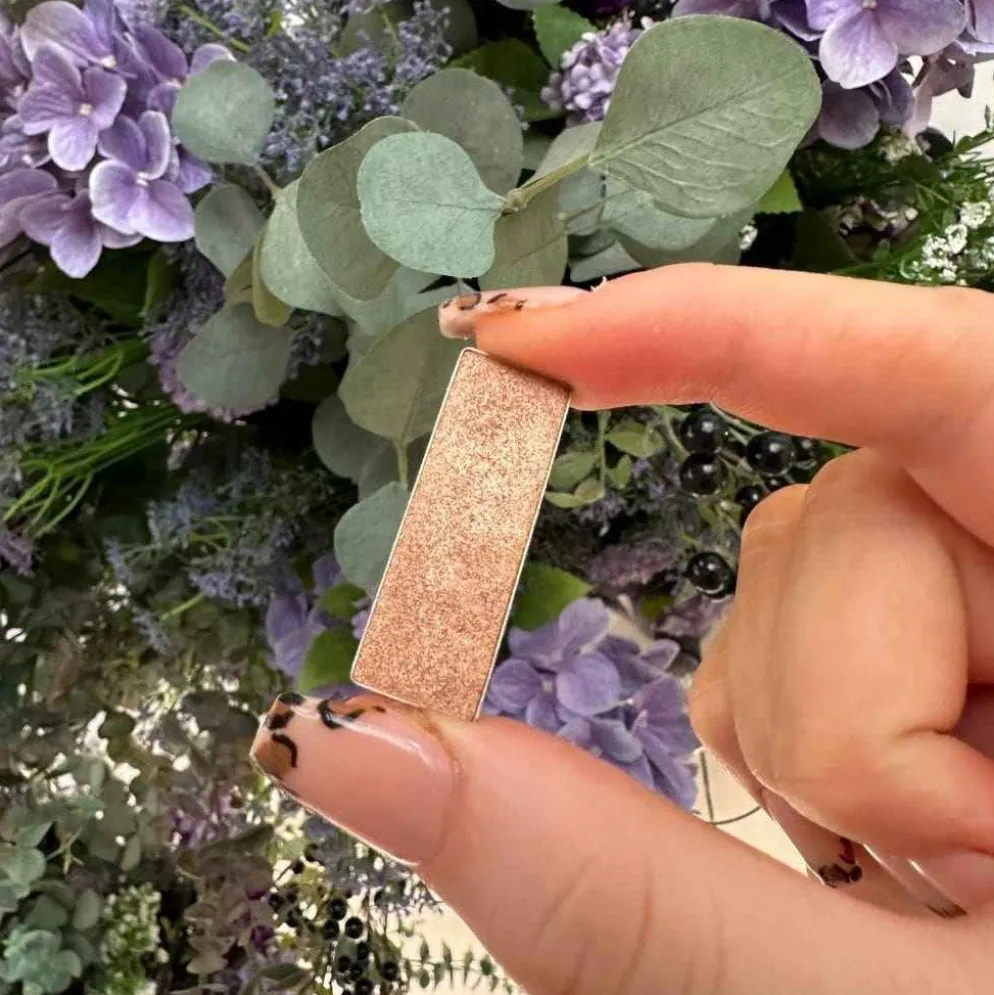 Kultainen luomiväri Zao Pearly 133 Goldy