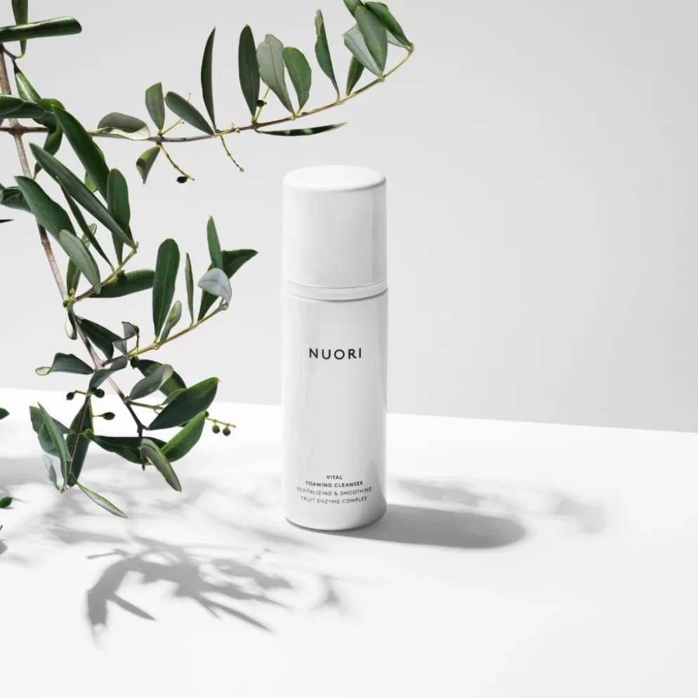 Puhdistusvaahto NUORI Vital Foaming Cleanser, 2 kokoa